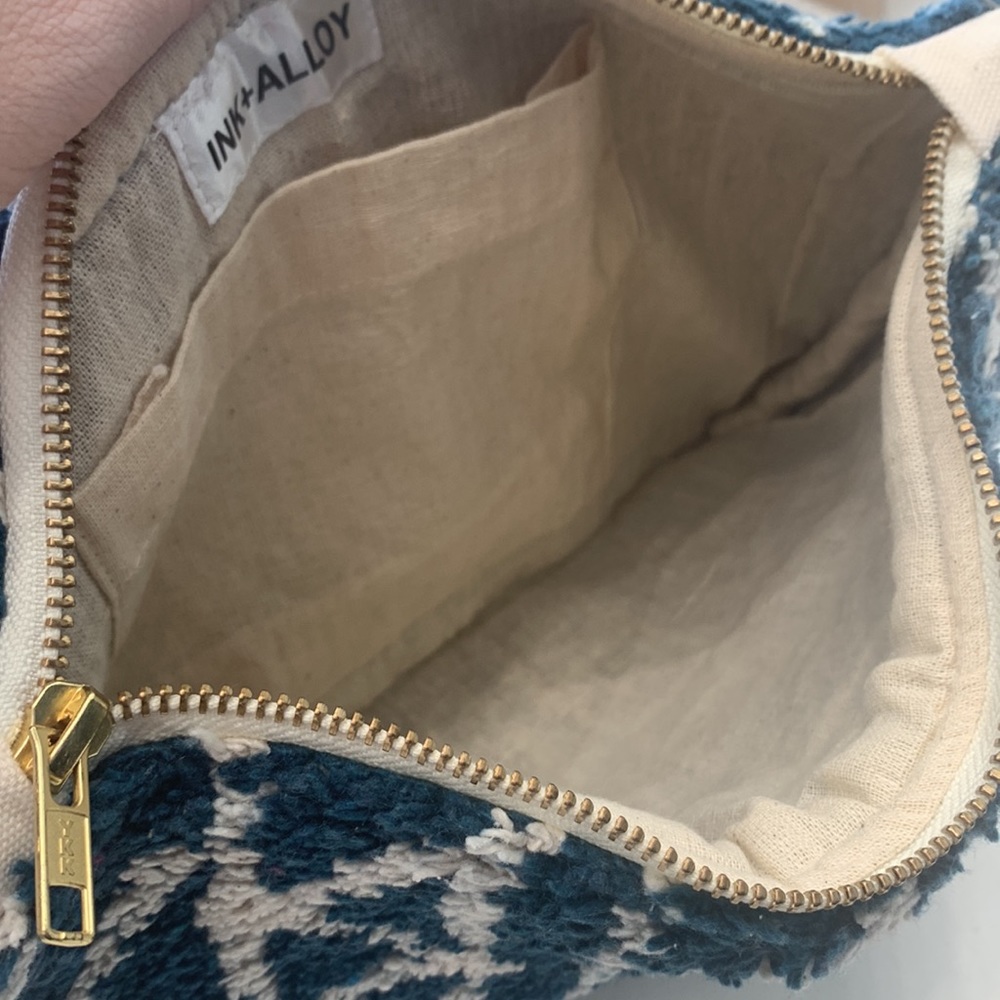 ink and Alloy clutch - Picture 5 of 6